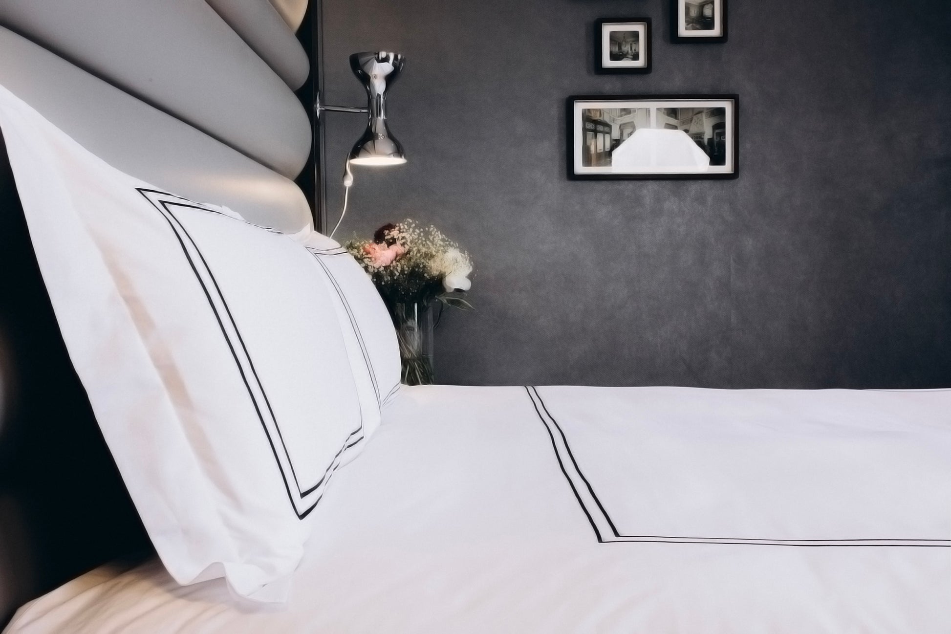 Luxury bed linen 300TC. Side view.